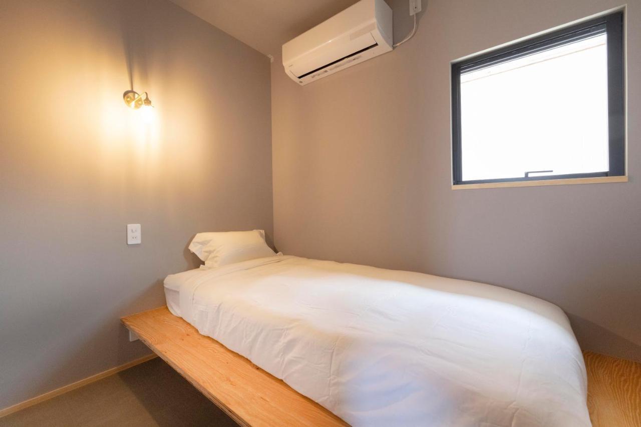 Coliving & Cafe Sando Imabari Railway Station Екстериор снимка